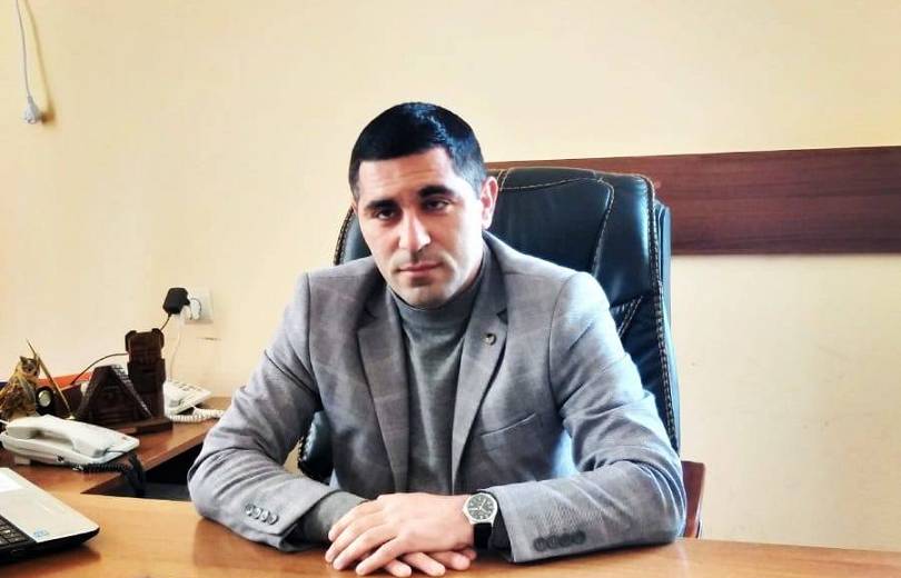 Exiled Askeran Mayor Charged Amid Yerevan Protests: Political Crackdown in Armenia