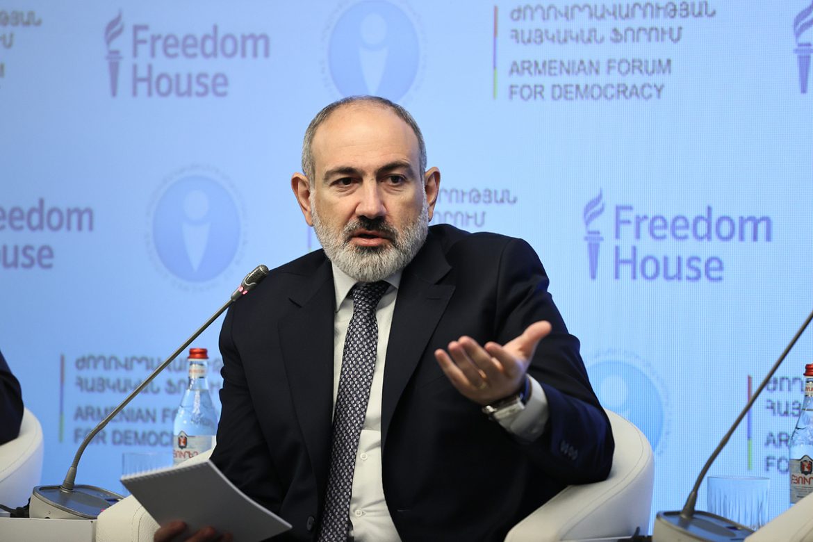 Pashinyan Voices Doubts Over Proposed EU Membership Referendum