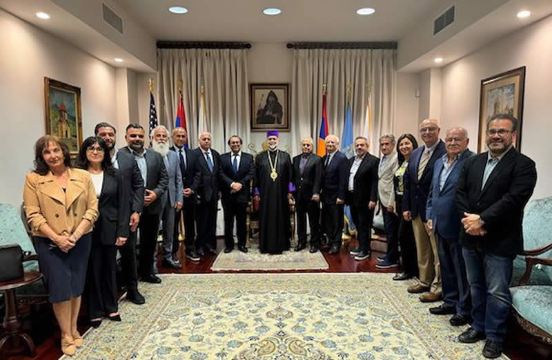 ARF Western U.S. Central Committee Visits Prelate Khacherian