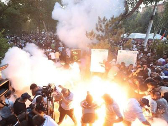 Authorities Fail to Prosecute Police Officers for Violence Against Protesters in Yerevan Crackdown