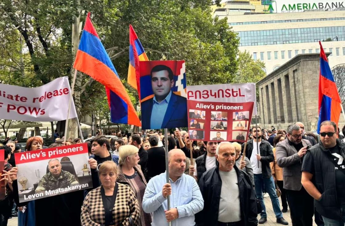 Pashinyan's Government Not Doing Enough to Release Artsakh Leaders from Baku Prisons