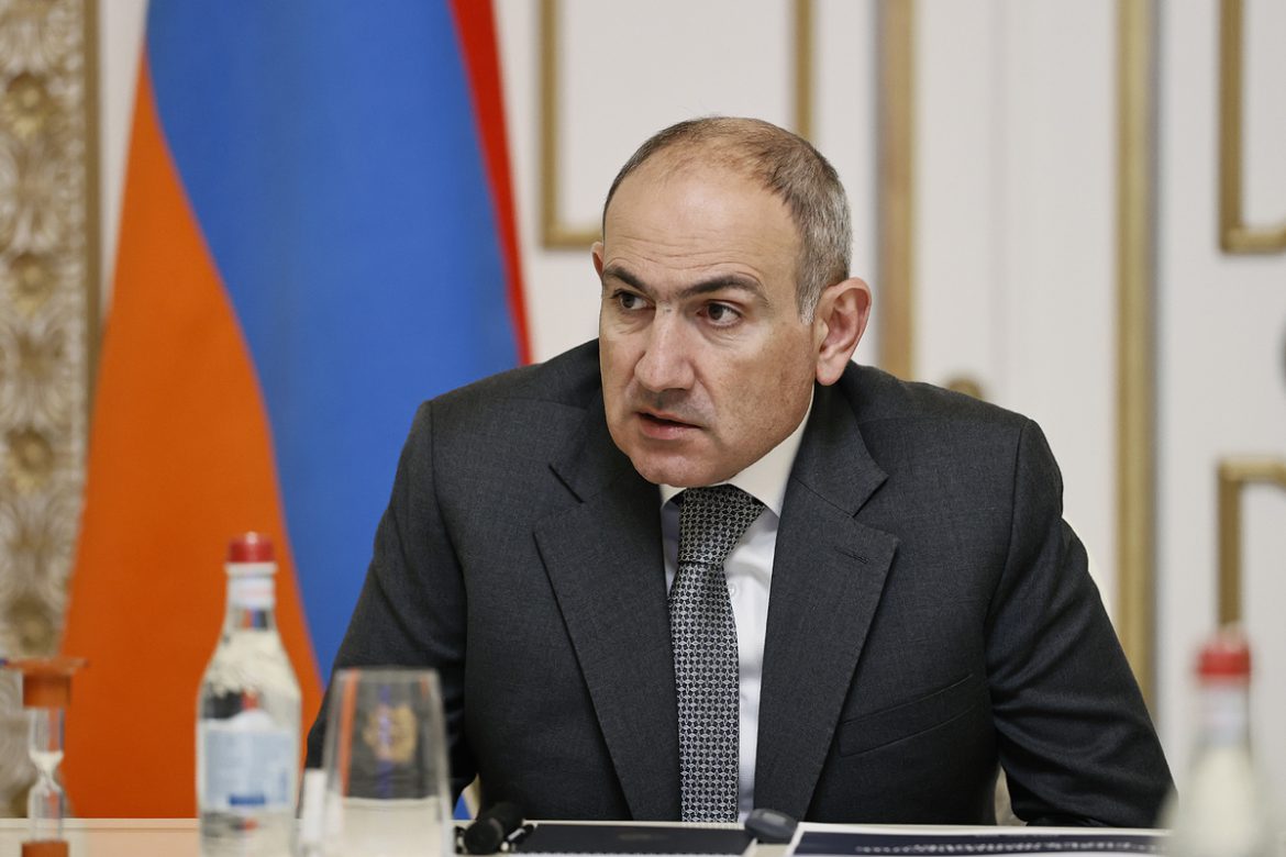 Pashinyan May Reveal Artsakh Peace Proposals Amid Criticism